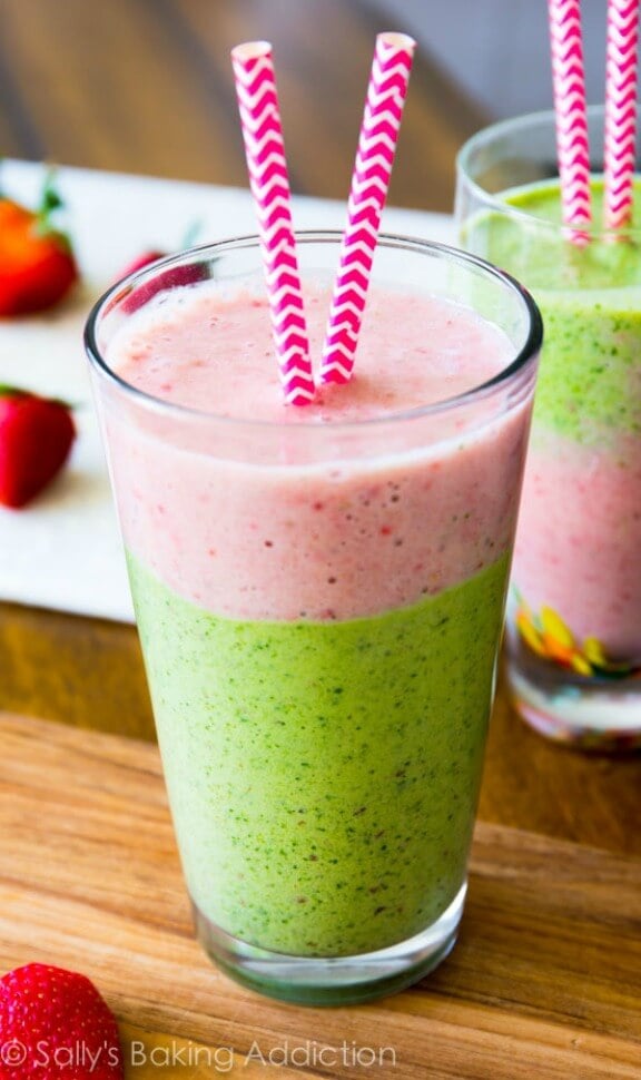 Superfood Power Smoothie | sallysbakingaddiction.com