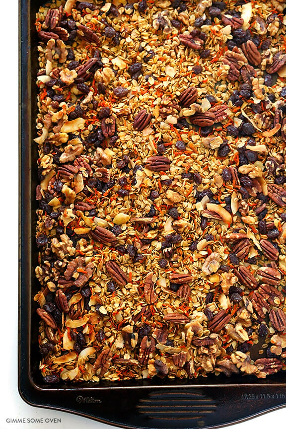 Carrot Cake Granola | gimmesomeoven.com