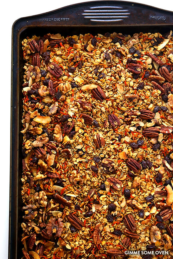 Carrot Cake Granola | gimmesomeoven.com