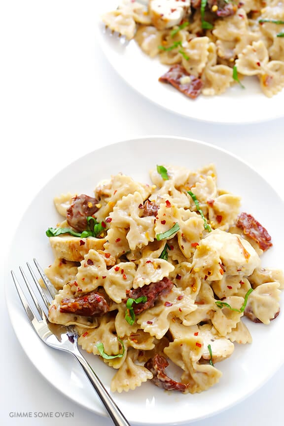 Creamy Pasta with Chicken & Sun-Dried Tomatoes -- ready to go in 30, and made with a lightened-up sauce | gimmesomeoven.com