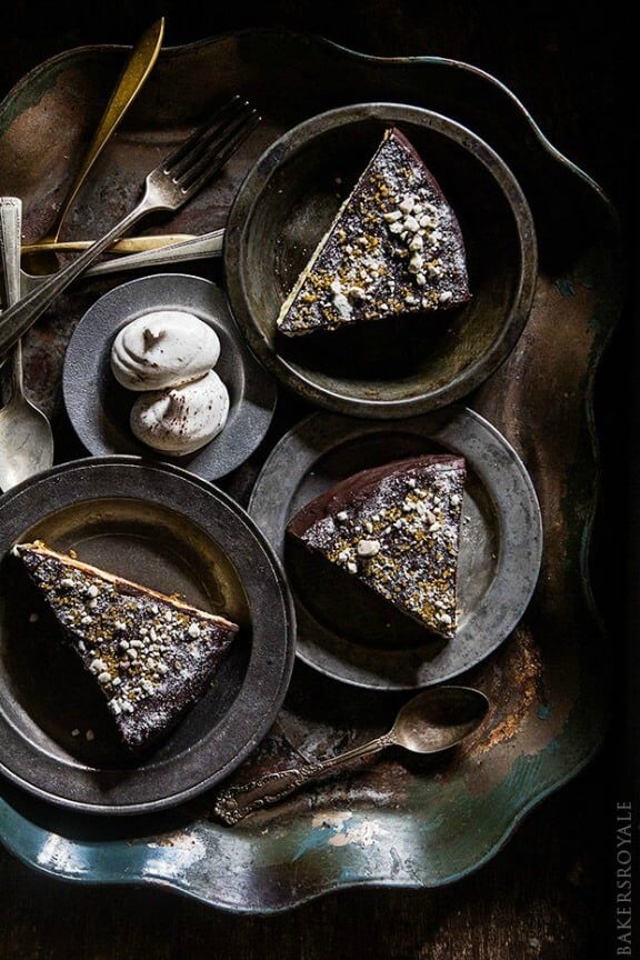 Chocolate Covered Kahlua Cheesecake | bakersroyale.com