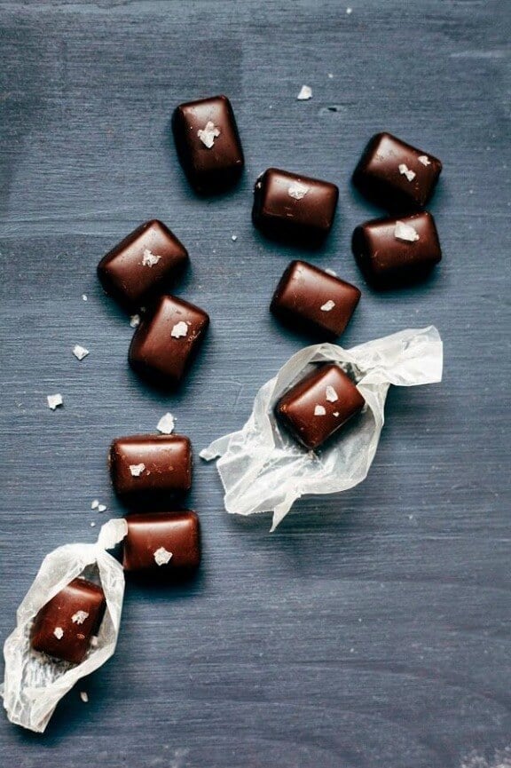 Double Chocolate Caramels with Sea Salt | hummingbirdhigh.com