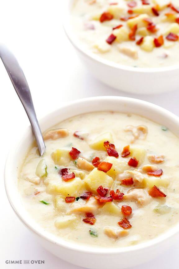 Lighter New England Clam Chowder | gimmesomeoven.com