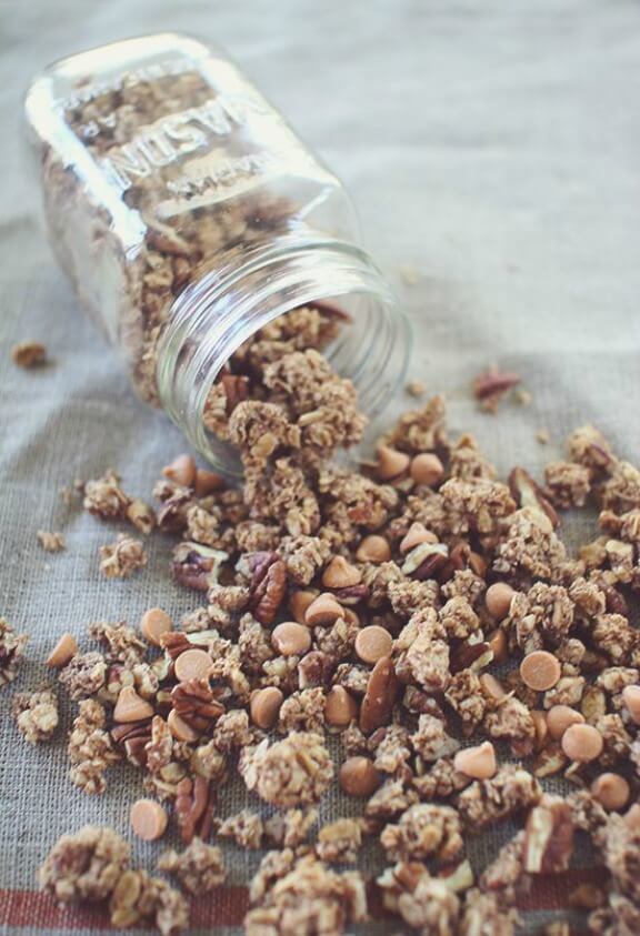 Pecan Pie Granola | dashingdish.com