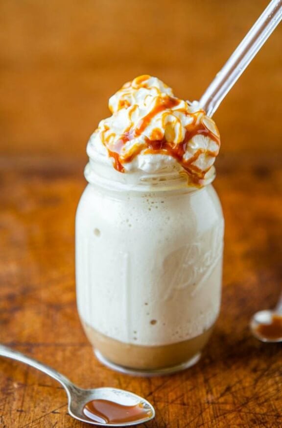 Skinny Caramel Frappuccino | averiecooks.com