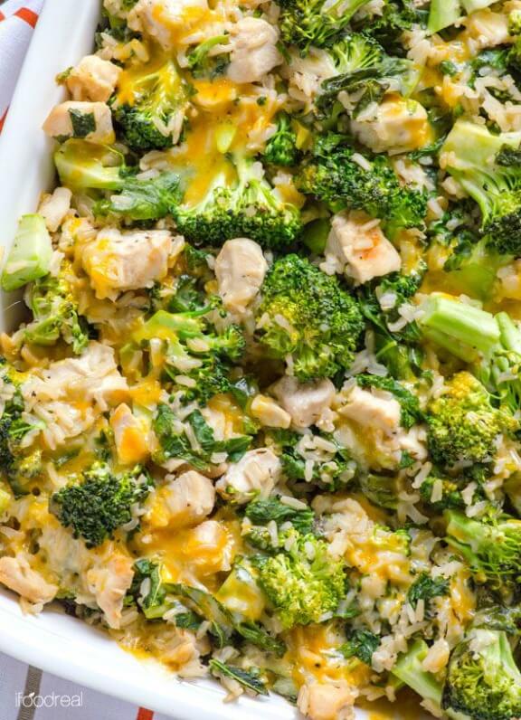 Skinny Chicken, Broccoli and Rice Casserole with Kale | ifoodreal.com