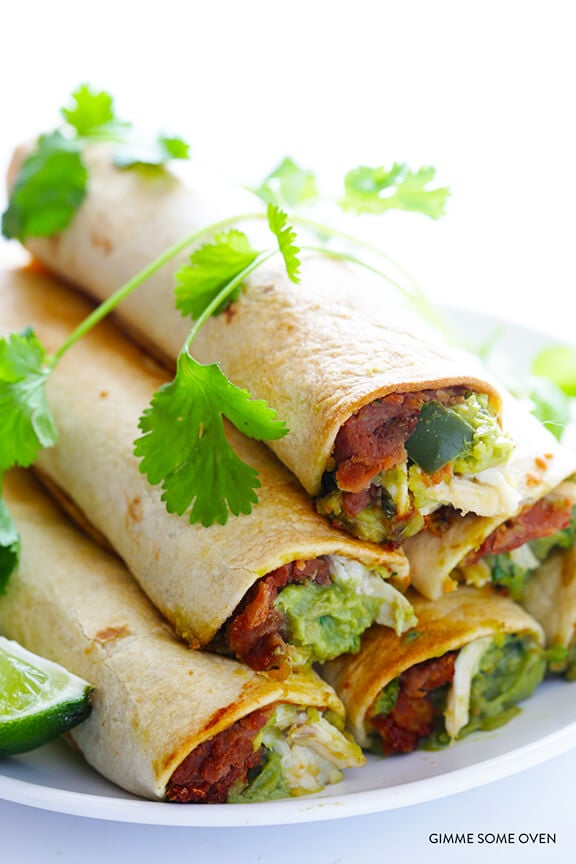 5-Ingredient Chicken Guacamole Taquitos Recipe | gimmesomeoven.com