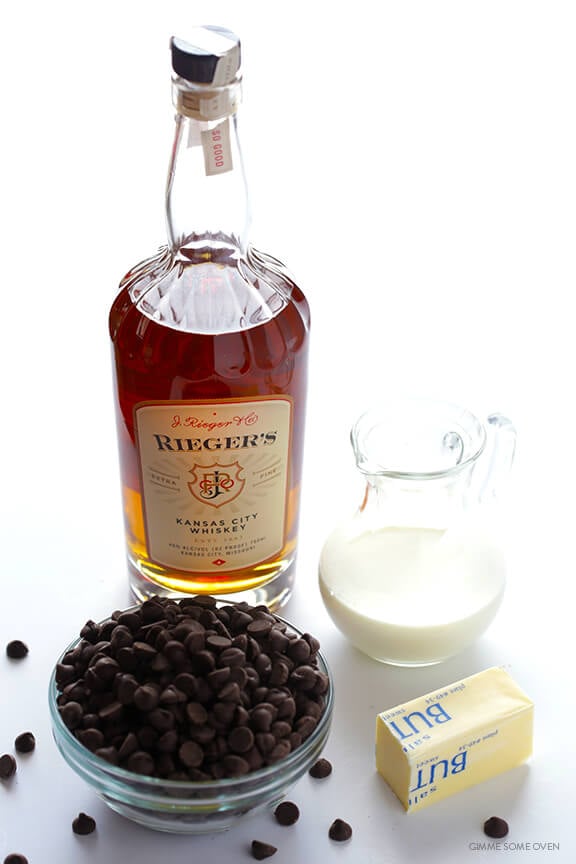 5-Ingredient Whiskey Chocolate Truffles | gimmesomeoven.com
