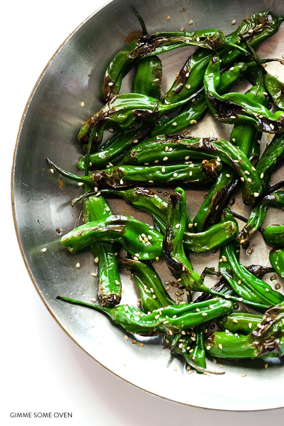 Easy Sesame Shishito Peppers Recipe | gimmesomeoven.com