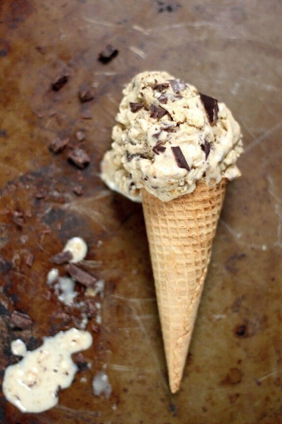 Guinness Double Chocolate Chunk Ice Cream | bakerbynature.com
