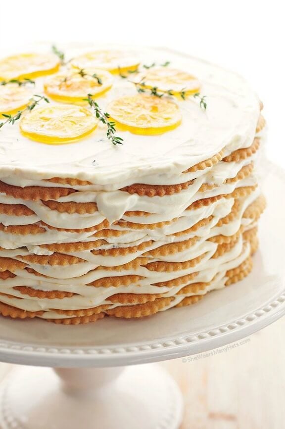 Meyer Lemon Thyme Icebox Cake | shewearsmanyhats.com