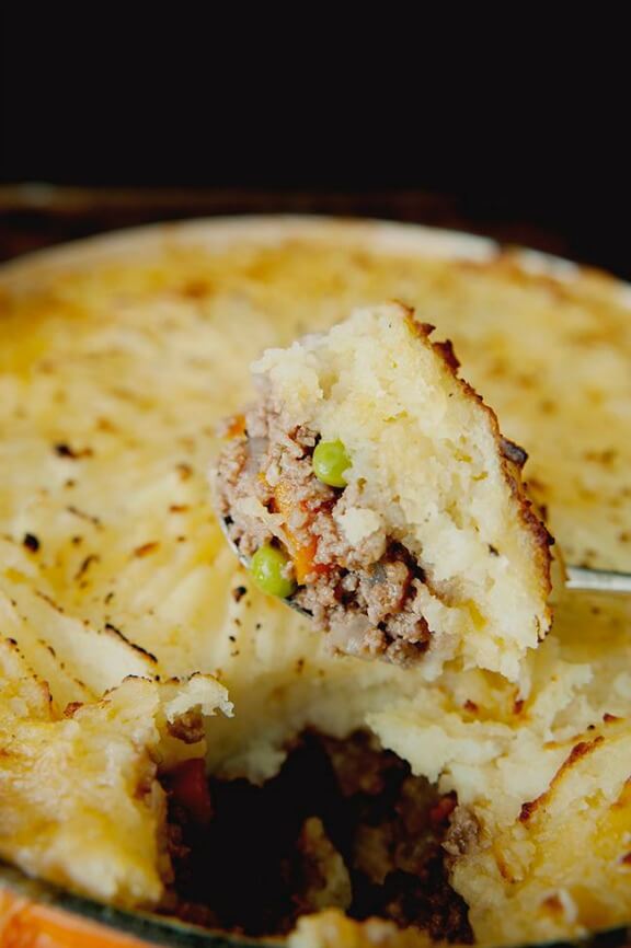 Shepherd's (or Cottage) Pie | thekitchykitchen.com