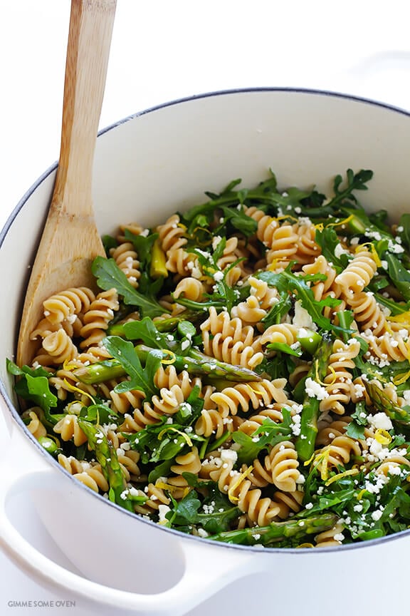 Asparagus and Arugula Pasta Salad -- quick and easy to make, and a total crowd-pleaser! | gimmesomeoven.com