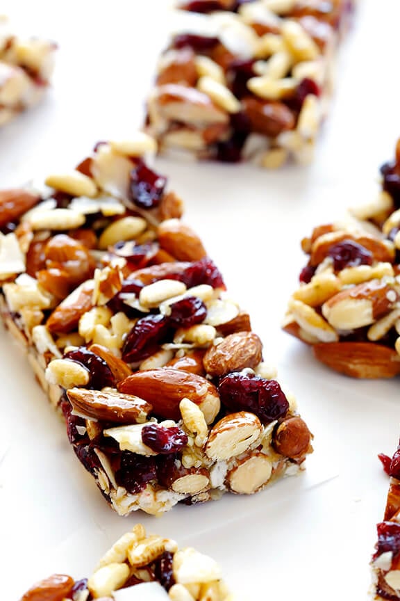 Cranberry Almond Protein Bars -- way cheaper than fruit and nuts bars at the store, and naturally gluten-free! | gimmesomeoven.com