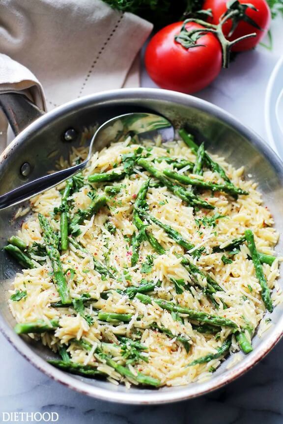 Garlic Butter Asparagus Pasta | diethood.com