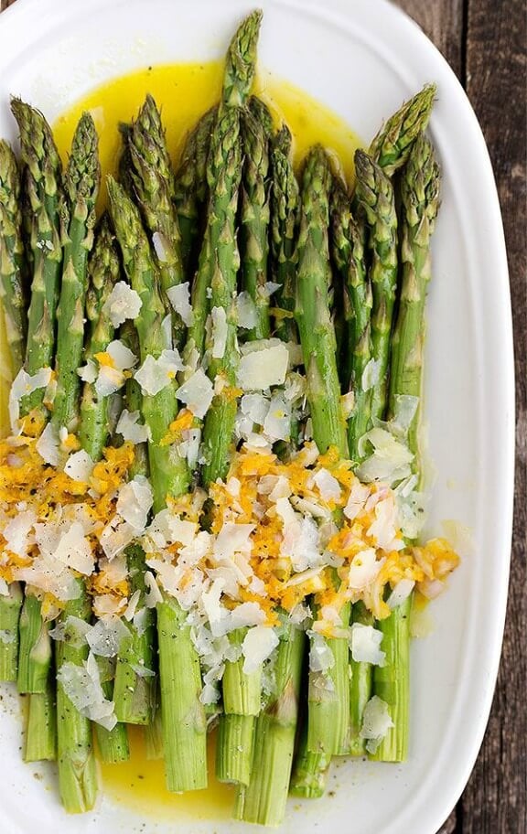 Warm Roasted Asparagus Salad with Orange Dressing | seasonsandsuppers.ca