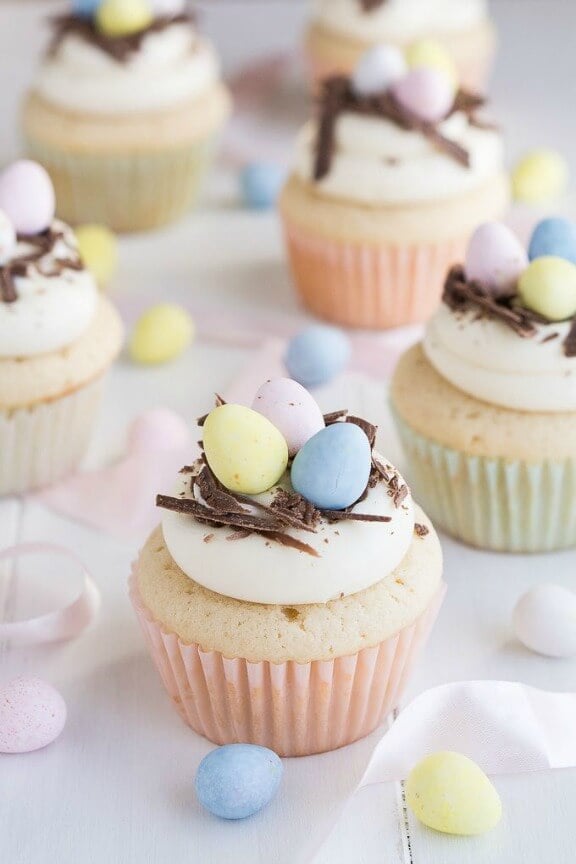 White Chocolate Easter Egg Cupcakes | garnishandglaze.com