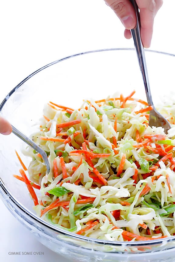 Greek Yogurt Coleslaw -- the classic coleslaw we all love, lightened up with Greek yogurt instead of mayo and ready to go in 5 minutes! | gimmesomeoven.com