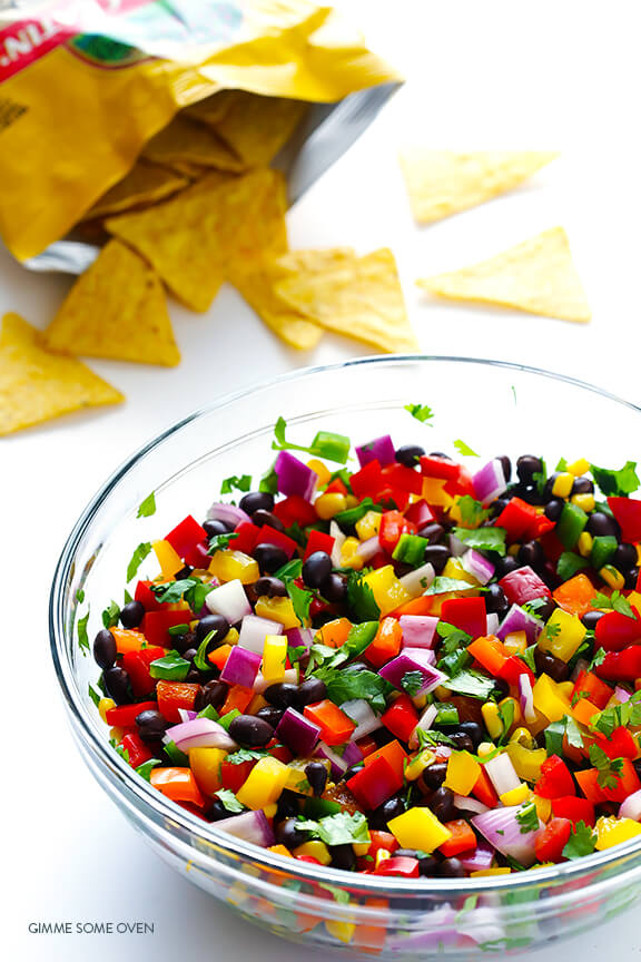 Rainbow Salsa -- easy to make, and so fresh and tasty! | gimmesomeoven.com