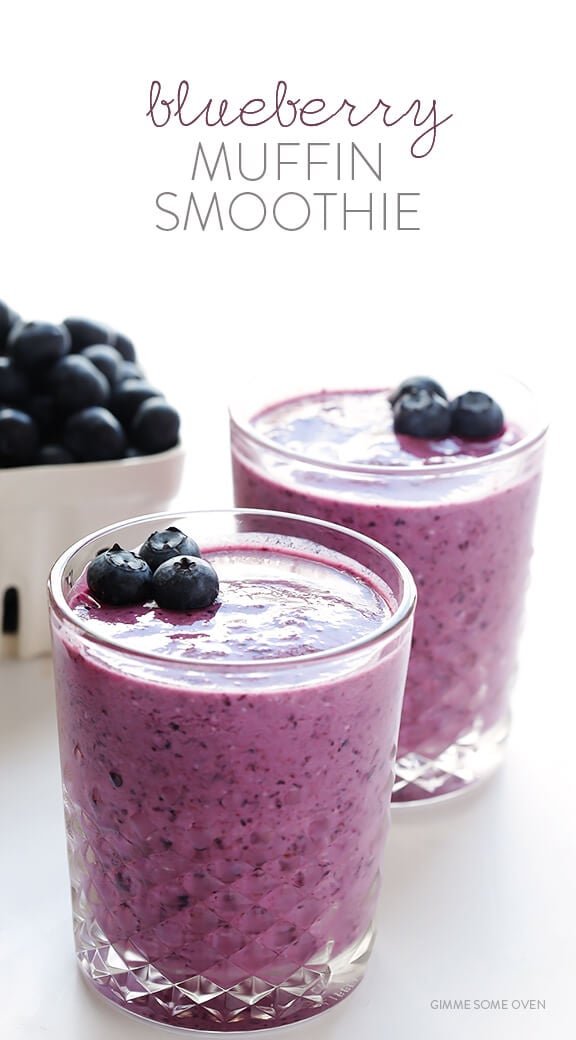 Blueberry Muffin Smoothie Recipe -- made with fresh and healthy ingredients, and inspired by the flavors in a blueberry muffin! | gimmesomeoven.com