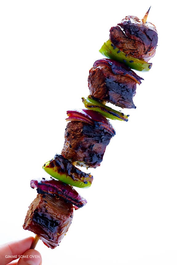 Asian Pepper Steak Kabobs | gimmesomeoven.com