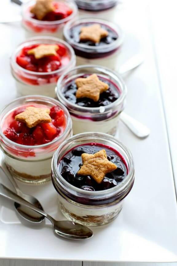 Berry Cheesecake Parfaits | annies-eats.com