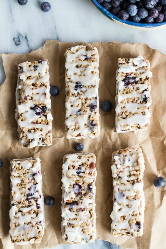 Blueberry Vanilla Greek Yogurt Granola Bars | halfbakedharvest.com