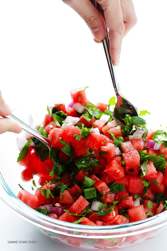 Watermelon Salsa -- quick and easy to make, and so refreshing! | gimmesomeoven.com