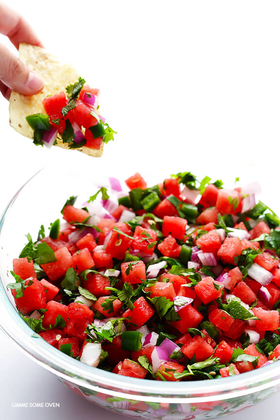 Watermelon Salsa -- quick and easy to make, and so refreshing! | gimmesomeoven.com