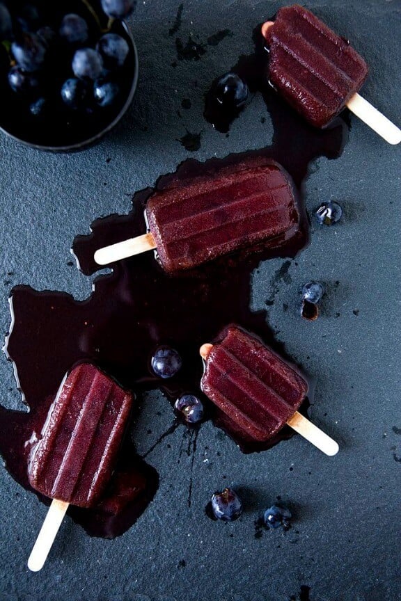 https://www.gimmesomeoven.com/wp-content/uploads/2015/07/concordgrapepopsicles.jpg