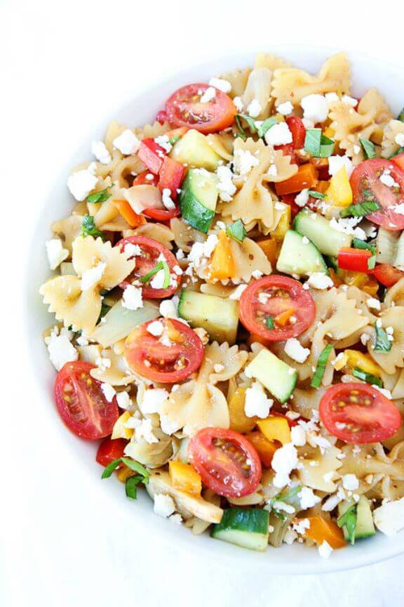 Easy Summer Pasta Salad | twopeasandtheirpod.com