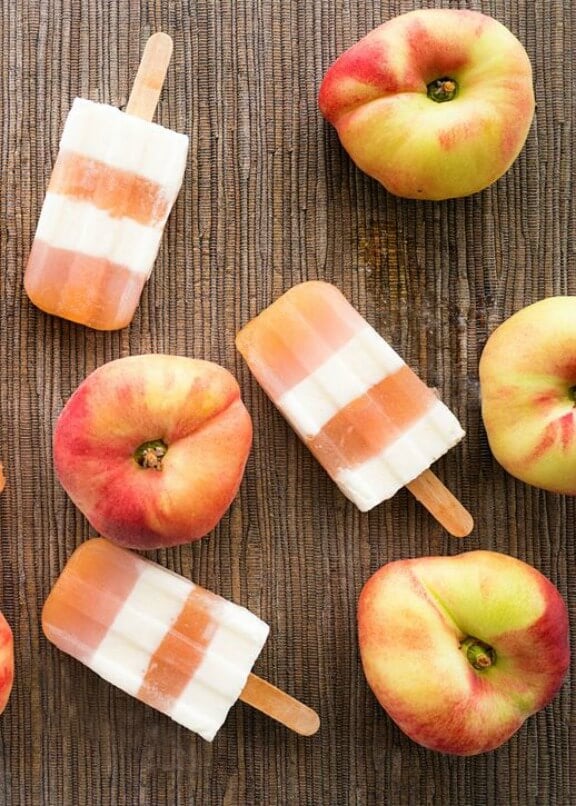 Peaches and Cream Pops | sugarandcloth.com