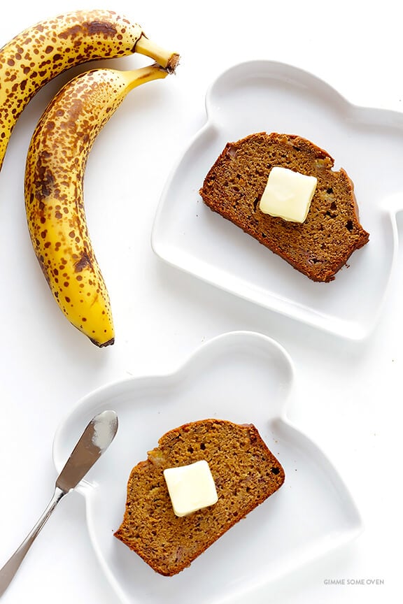 This banana bread recipe is naturally-sweetened with maple syrup, easy to make, and SO moist and delicious | gimmesomeoven.com