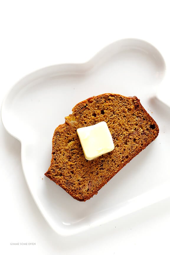 This banana bread recipe is naturally-sweetened with maple syrup, easy to make, and SO moist and delicious | gimmesomeoven.com
