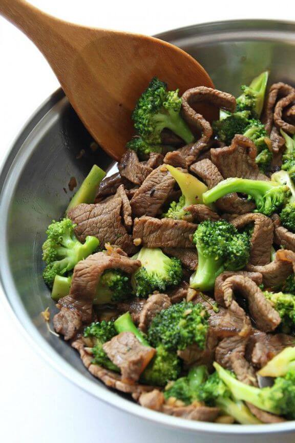 Easy Ginger Beef Broccoli Stir Fry | leelalicious.com