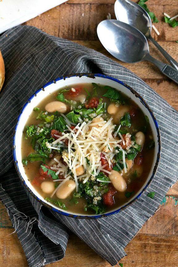 (Slow Cooker) Quinoa, White Bean and Kale Soup | chelseasmessyapron.com