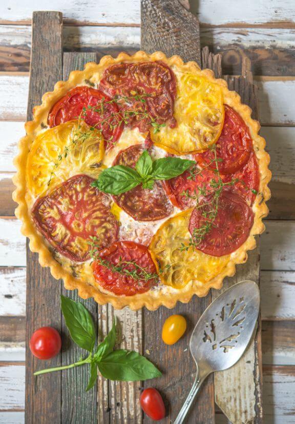 Tomato Pie with Basil and Gruyere Cheese | southernboydishes.com