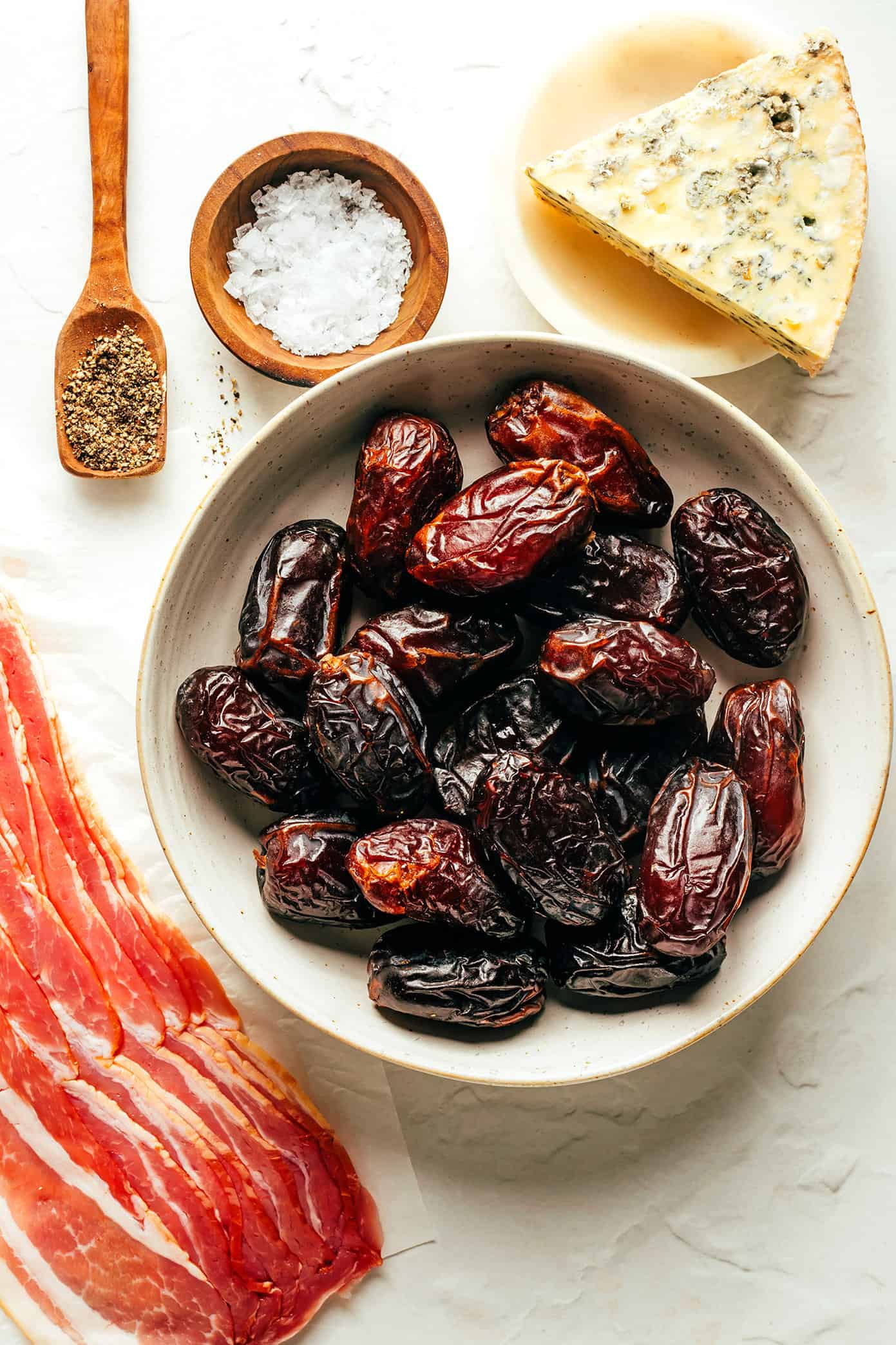 Holiday Cheese Board - Gimme Some Oven