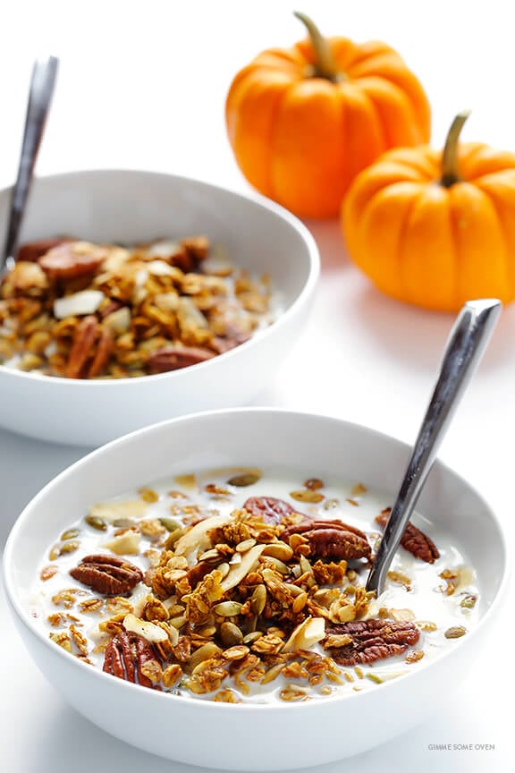 Pumpkin Spice Granola Recipe -- easy to make, sweetened with maple syrup, and wonderfully delicious | gimmesomeoven.com