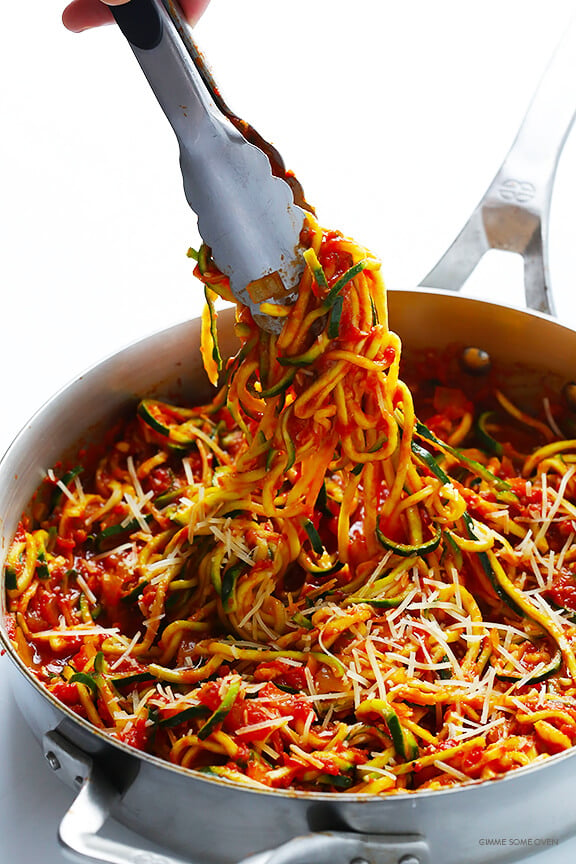 Zoodles Marinara (Zucchini Noodles with Chunky Tomato Sauce) -- easy to make, and SO delicious! | gimmesomeoven.com