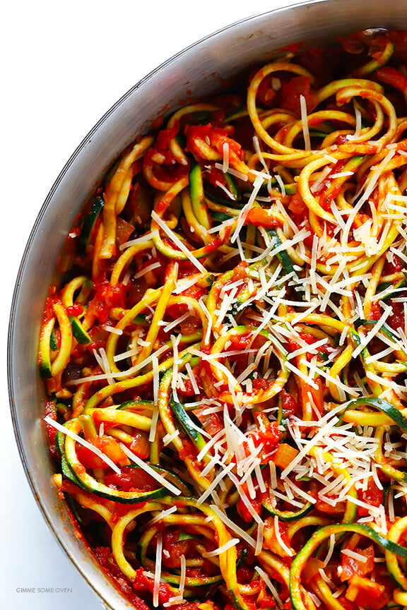 Garlic Parmesan Zoodles (Spiralizer Recipe) - A Pinch of Healthy