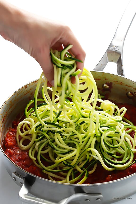 Zoodles Marinara (Zucchini Noodles with Chunky Tomato Sauce) -- easy to make, and SO delicious! | gimmesomeoven.com