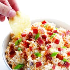 5-Minute Cheddar Bacon Ranch Dip