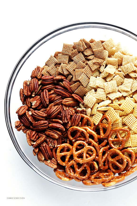 Candied Pecan Chex Mix -- traditional party mix tossed with pecans and a candied coating. So easy to make, and SO GOOD! | gimmesomeoven.com