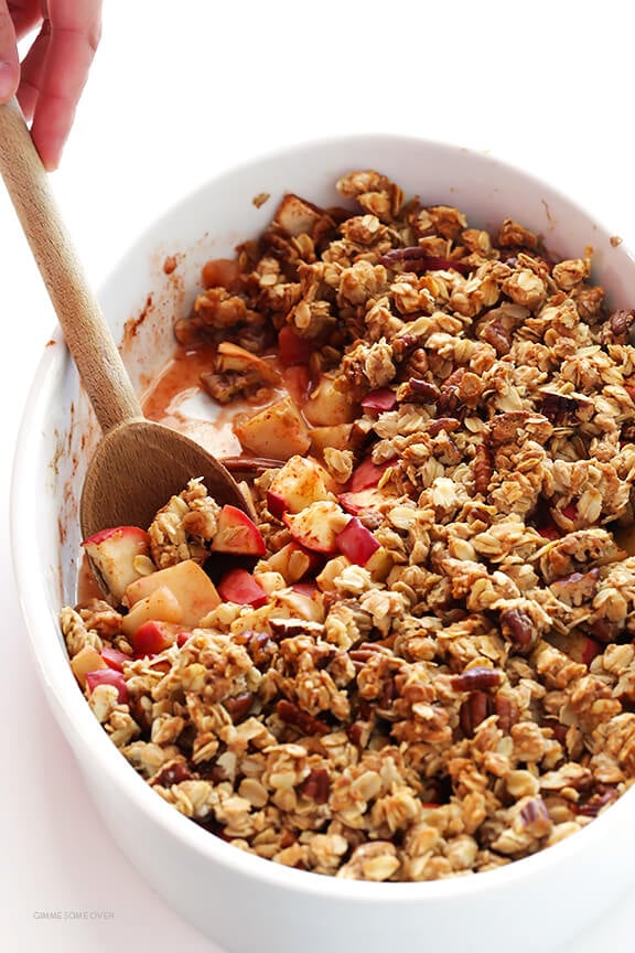 Easy Apple Crisp Recipe -- made with simple ingredients, naturally gluten-free, and SO delicious! | gimmesomeoven.com