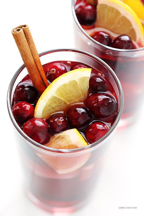 Sparkling Cranberry Orange Sangria Recipe -- quick and easy to make, and perfect for the holidays or any good party! | gimmesomeoven.com