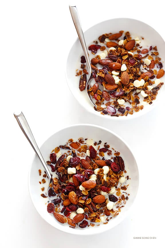 Cranberry White Chocolate Granola -- easy to make, and so delicious for breakfast or a snack! | gimmesomeoven.com