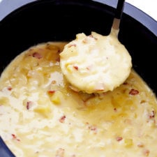 https://www.gimmesomeoven.com/wp-content/uploads/2015/12/Slow-Cooker-Potato-Soup-11-225x225.jpg