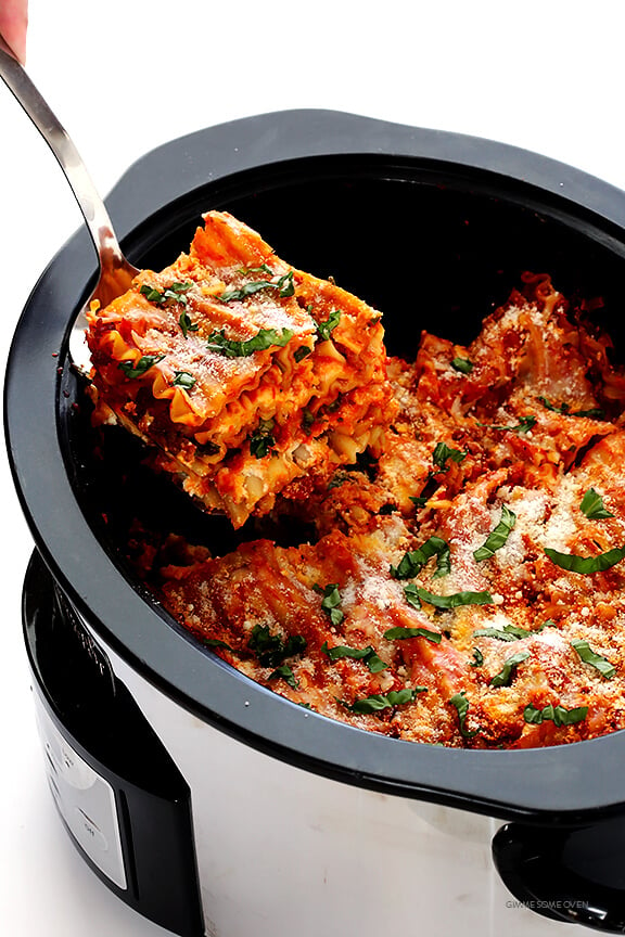 This Slow Cooker Lasagna recipe is easy to make in the crock pot, it takes just minutes to prep, and you can customize it with all of your favorite ingredients. | gimmesomeoven.com