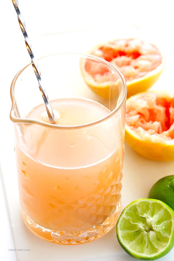 Grapefruit Margaritas -- so fresh and easy to make with just a few ingredients | gimmesomeoven.com